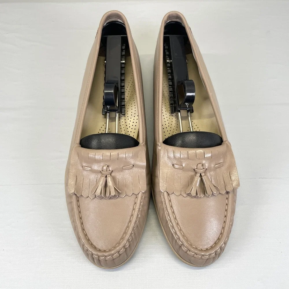 SAS Kiltie Tassel Loafers Womens Size 9.5 W Taupe Leather Slip On Comfort Shoes